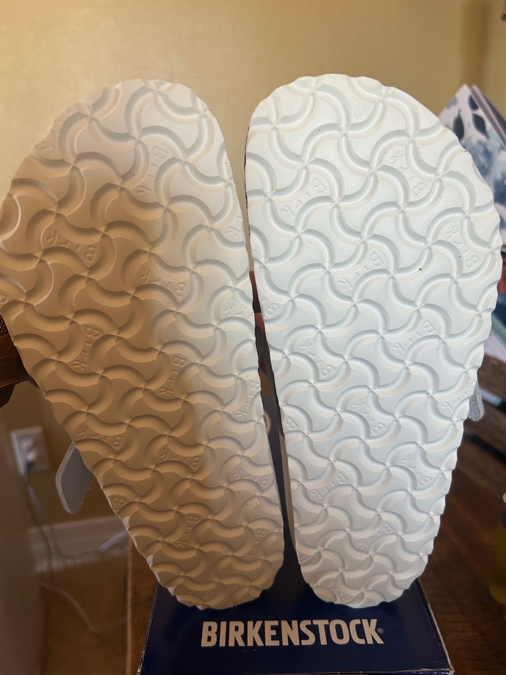 Birkenstock White Gizeh Big Buckle Thong Sandals - Picture 9 of 11
